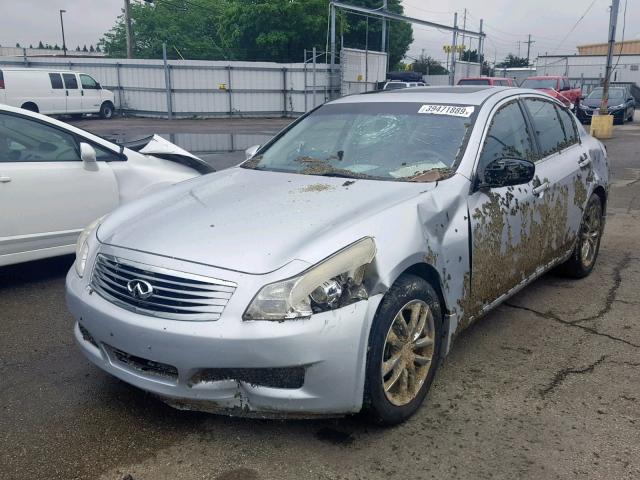 JNKCV61FX9M053829 - 2009 INFINITI G37 SILVER photo 2