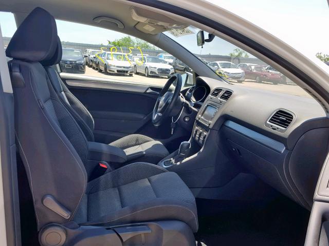 WVWBM7AJXBW148881 - 2011 VOLKSWAGEN GOLF WHITE photo 5