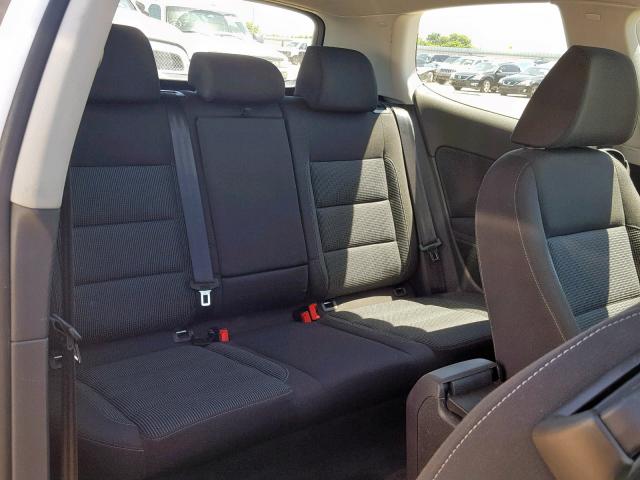 WVWBM7AJXBW148881 - 2011 VOLKSWAGEN GOLF WHITE photo 6