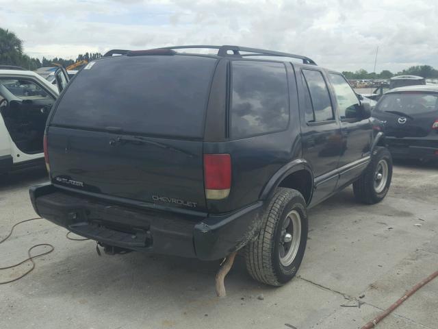 1GNDT13W02K181128 - 2002 CHEVROLET BLAZER GREEN photo 4