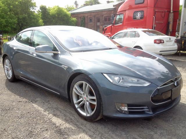 5YJSA1CN0DFP04208 - 2013 TESLA MODEL S GRAY photo 1