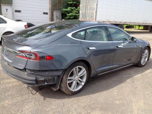 5YJSA1CN0DFP04208 - 2013 TESLA MODEL S GRAY photo 4