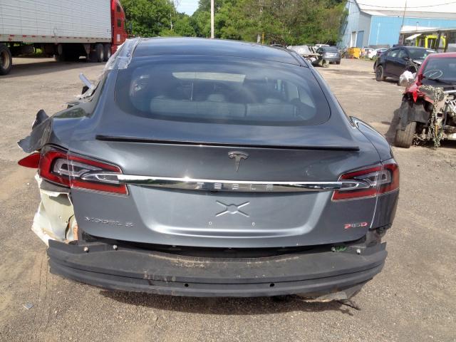 5YJSA1CN0DFP04208 - 2013 TESLA MODEL S GRAY photo 5