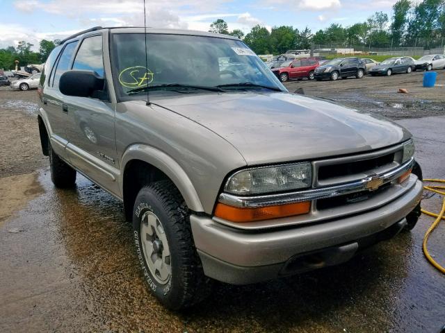 1GNDT13W92K172945 - 2002 CHEVROLET BLAZER BEIGE photo 1