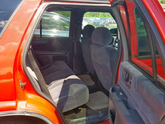 1GNDT13W51K250359 - 2001 CHEVROLET BLAZER RED photo 6