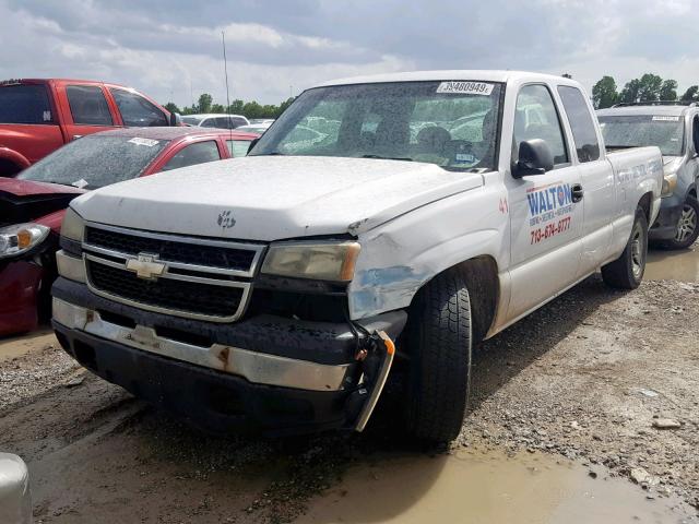 1GCEC19VX7Z136823 - 2007 CHEVROLET SILVERADO WHITE photo 2