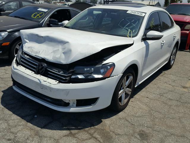 1VWBP7A36CC024972 - 2012 VOLKSWAGEN PASSAT SE WHITE photo 2