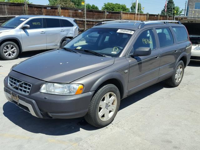 YV4SZ592361233015 - 2006 VOLVO XC70 GRAY photo 2