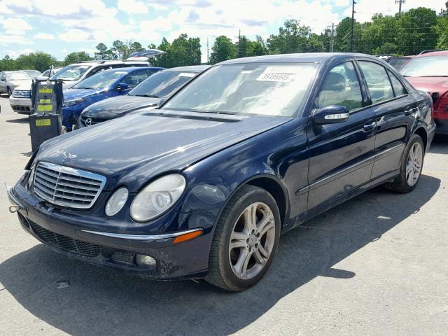 WDBUF56J56A944309 - 2006 MERCEDES-BENZ E 350 BLUE photo 2