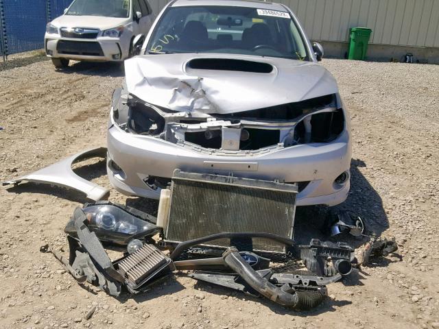 JF1GE766X9G508135 - 2009 SUBARU IMPREZA WR SILVER photo 9