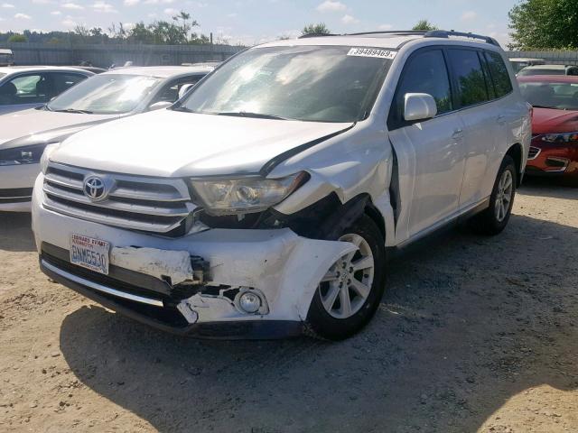 5TDBK3EH4DS208100 - 2013 TOYOTA HIGHLANDER WHITE photo 2