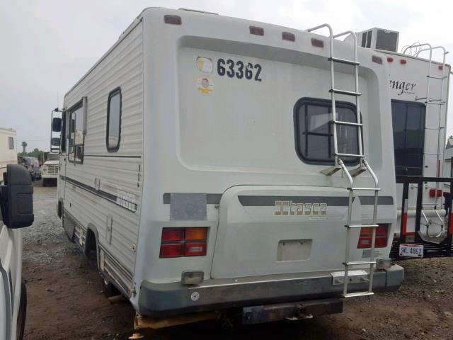 1GBJP37WXG3321259 - 1986 CHEVROLET P30 BEIGE photo 3