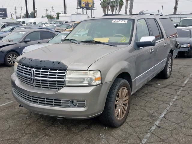 5LMFL27598LJ15438 - 2008 LINCOLN NAVIGATOR GRAY photo 2