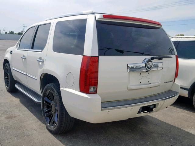 1GYEC63878R195758 - 2008 CADILLAC ESCALADE L WHITE photo 3