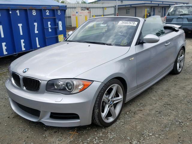 WBAUN93548VE94151 - 2008 BMW 135 I SILVER photo 2