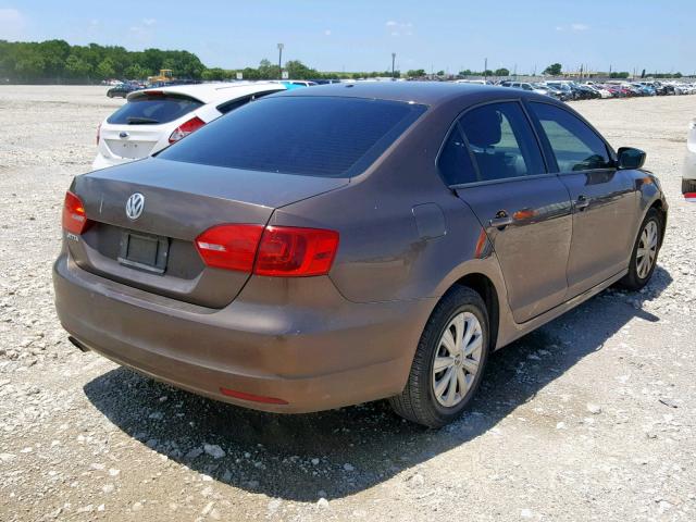 3VW2K7AJ3BM085013 - 2011 VOLKSWAGEN JETTA BASE BROWN photo 4