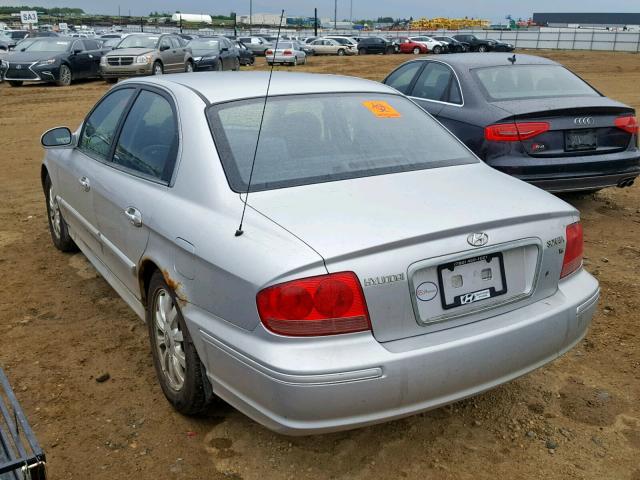 KMHWF25H82A661500 - 2002 HYUNDAI SONATA GL SILVER photo 3