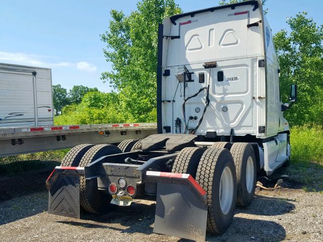 1FUJGLDR6DSBV1294 - 2013 FREIGHTLINER CASCADIA 1 Սպիտակ լուսանկար 4