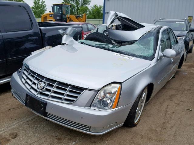 1G6KD5EY4AU129994 - 2010 CADILLAC DTS LUXURY SILVER photo 2