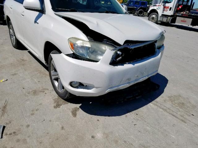 JTEES43A982067381 - 2008 TOYOTA HIGHLANDER SILVER photo 9