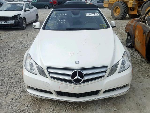 WDDKK5GF5BF077530 - 2011 MERCEDES-BENZ E 350 WHITE photo 9