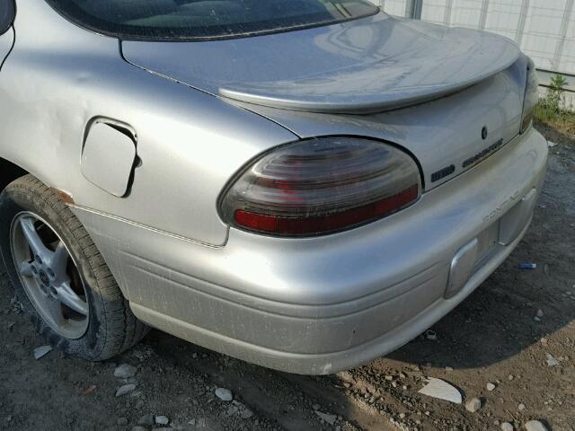 1G2WK52J72F197888 - 2002 PONTIAC GRAND PRIX SILVER photo 9