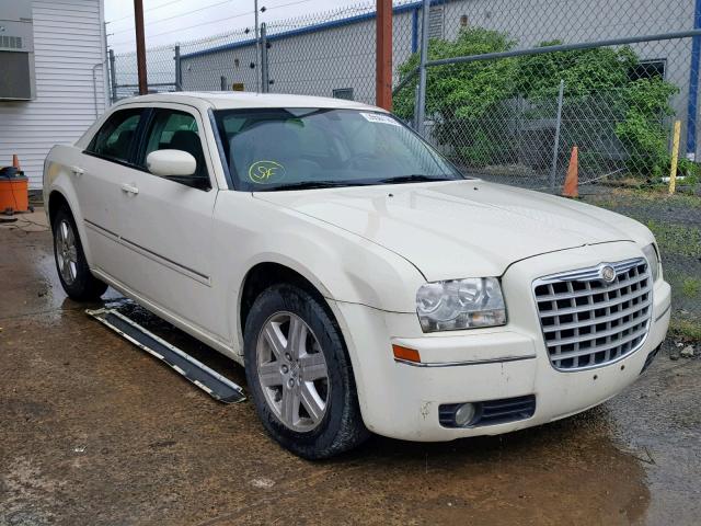 2C3LK53G76H423146 - 2006 CHRYSLER 300 TOURIN CREAM photo 1