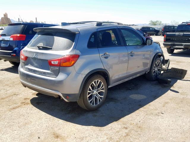 JA4AR3AU3HZ012450 - 2017 MITSUBISHI OUTLANDER SILVER photo 4