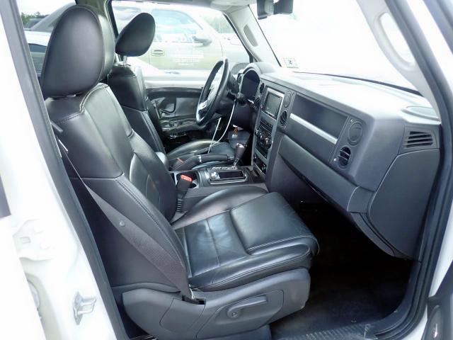 1J4RG4GT6AC137268 - 2010 JEEP COMMANDER WHITE photo 5