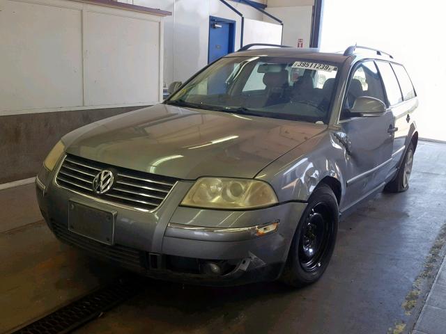 WVWVD63B64E189336 - 2004 VOLKSWAGEN PASSAT GLS GRAY photo 2