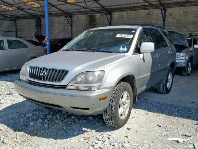 JT6HF10U5Y0096298 - 2000 LEXUS RX 300 SILVER photo 2