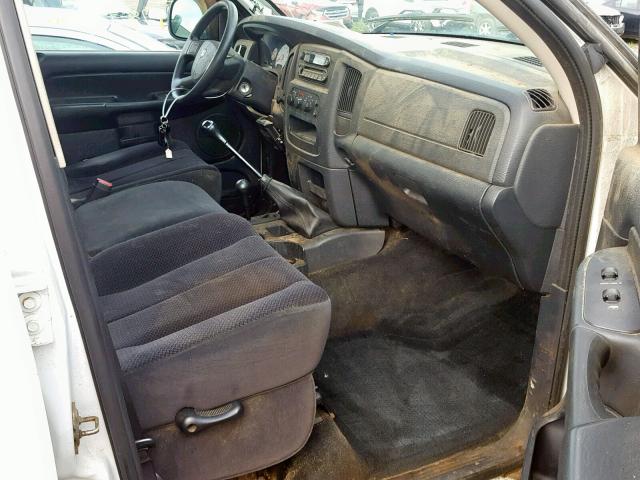 3D7KU28D54G225330 - 2004 DODGE RAM 2500 S თეთრი ფოტო 5