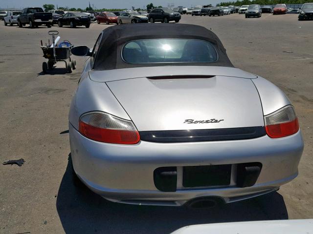 WP0CA29833U620272 - 2003 PORSCHE BOXSTER SILVER photo 6