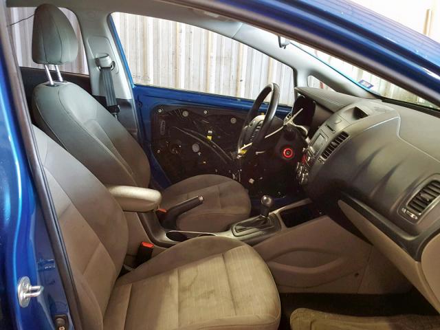 KNAFX4A89E5114720 - 2014 KIA FORTE EX BLUE photo 5