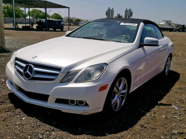 WDDKK5GF8BF060852 - 2011 MERCEDES-BENZ E 350 CREAM photo 2