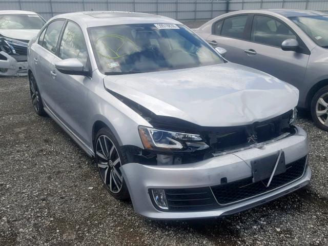 3VW4S7AJ4EM220111 - 2014 VOLKSWAGEN JETTA GLI SILVER photo 1