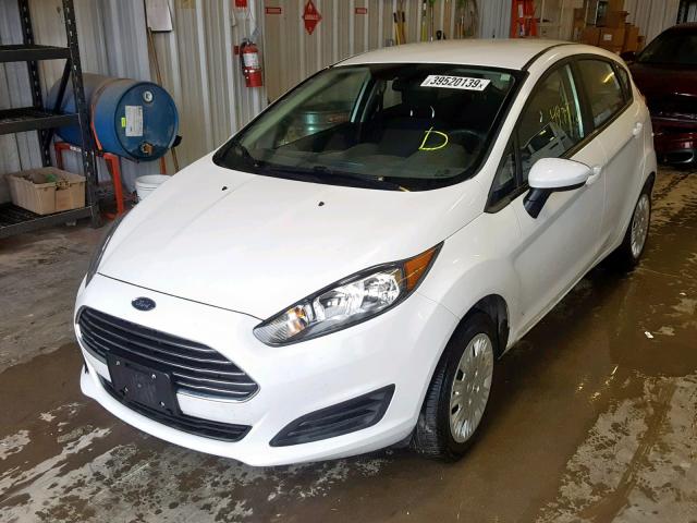 3FADP4TJ2GM147569 - 2016 FORD FIESTA S WHITE photo 2