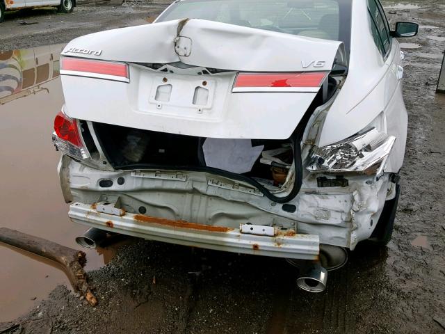 1HGCP3F80CA023589 - 2012 HONDA ACCORD EXL WHITE photo 9