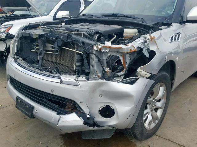 JN8AZ2NFXD9550699 - 2013 INFINITI QX56 SILVER photo 9