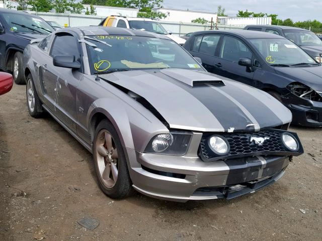 1ZVHT82H885171683 - 2008 FORD MUSTANG GT GRAY photo 1