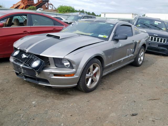 1ZVHT82H885171683 - 2008 FORD MUSTANG GT GRAY photo 2