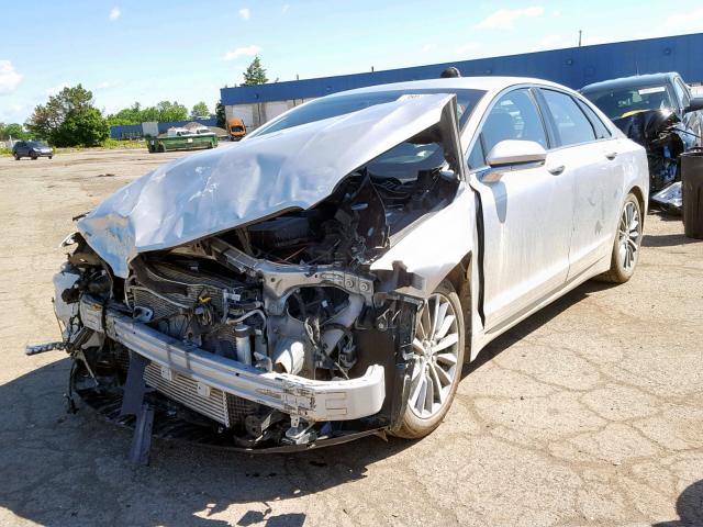 3LN6L5B96HR666300 - 2017 LINCOLN MKZ PREMIE SILVER photo 2