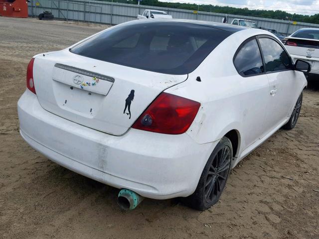 JTKDE167250041288 - 2005 TOYOTA SCION TC WHITE photo 4