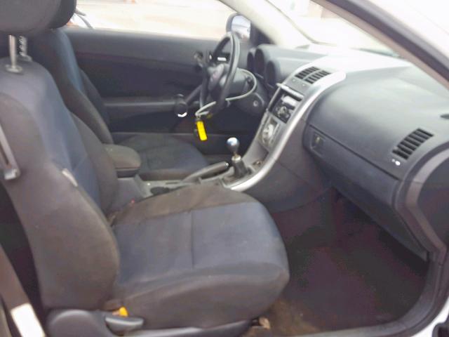 JTKDE167250041288 - 2005 TOYOTA SCION TC WHITE photo 5
