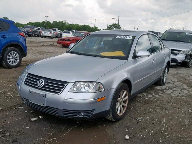 WVWPD63B34E261697 - 2004 VOLKSWAGEN PASSAT GLS SILVER photo 2