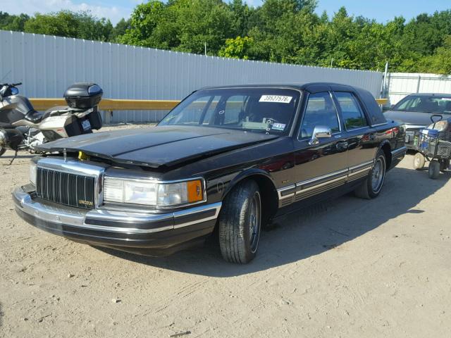 1LNCM81F0LY829784 - 1990 LINCOLN TOWN CAR BLACK photo 2