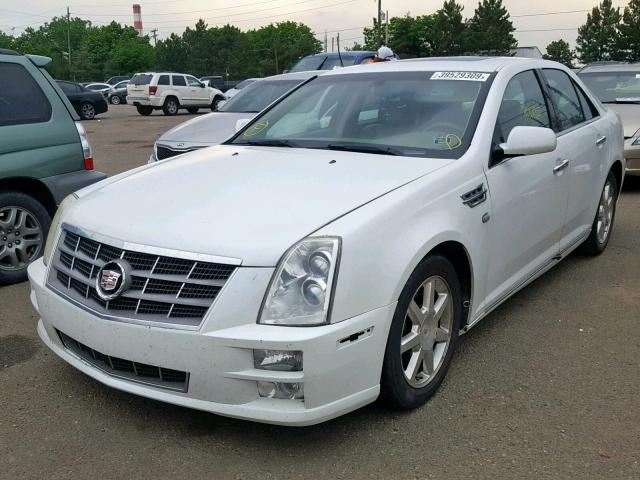 1G6DW67VX80103834 - 2008 CADILLAC STS WHITE photo 2