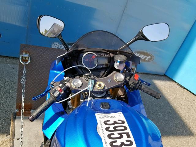 JS1GR7MA3B2103267 - 2011 SUZUKI GSX750 BLUE photo 6