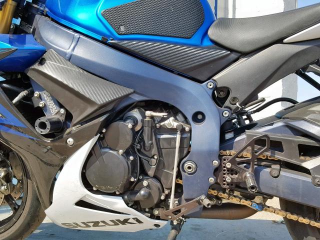 JS1GR7MA3B2103267 - 2011 SUZUKI GSX750 BLUE photo 9