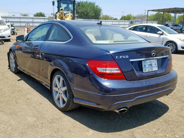 WDDGJ4HB5DG041915 - 2013 MERCEDES-BENZ C 250 BLUE photo 3